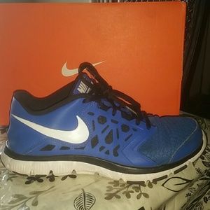 Boys BLUE NIKE SNEAKERS